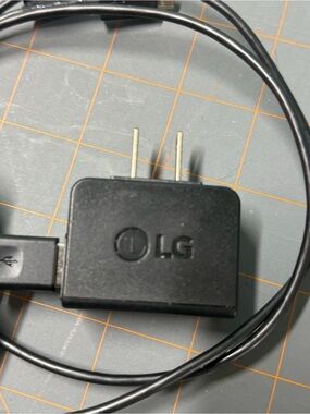 LG Black USB Phone Charger with Attached Cable